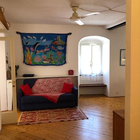 La Piazzetta Apartment Capraia Ngoại thất bức ảnh